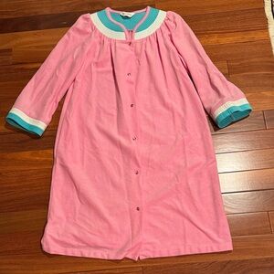 Vintage Dan-Ellen House Dress coat Robe pink